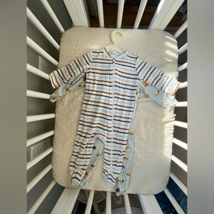 Two Milkberry baby bamboo zippered footies. Size 3-6 mo.